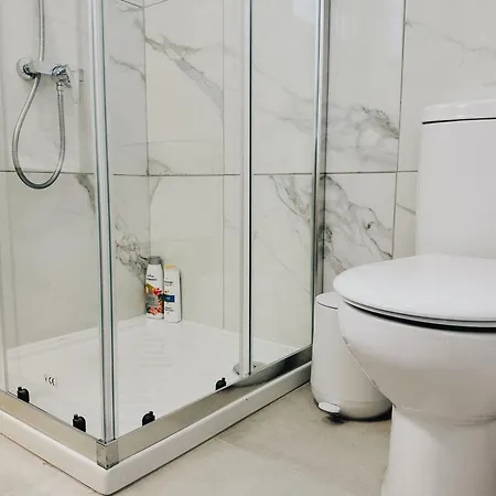 Grace Living - Studio 204 Апартаменты