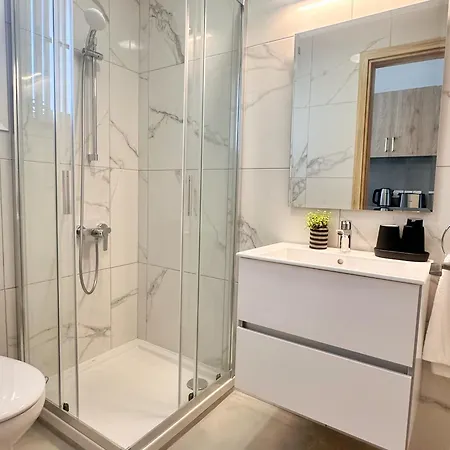Grace Living - Studio 204